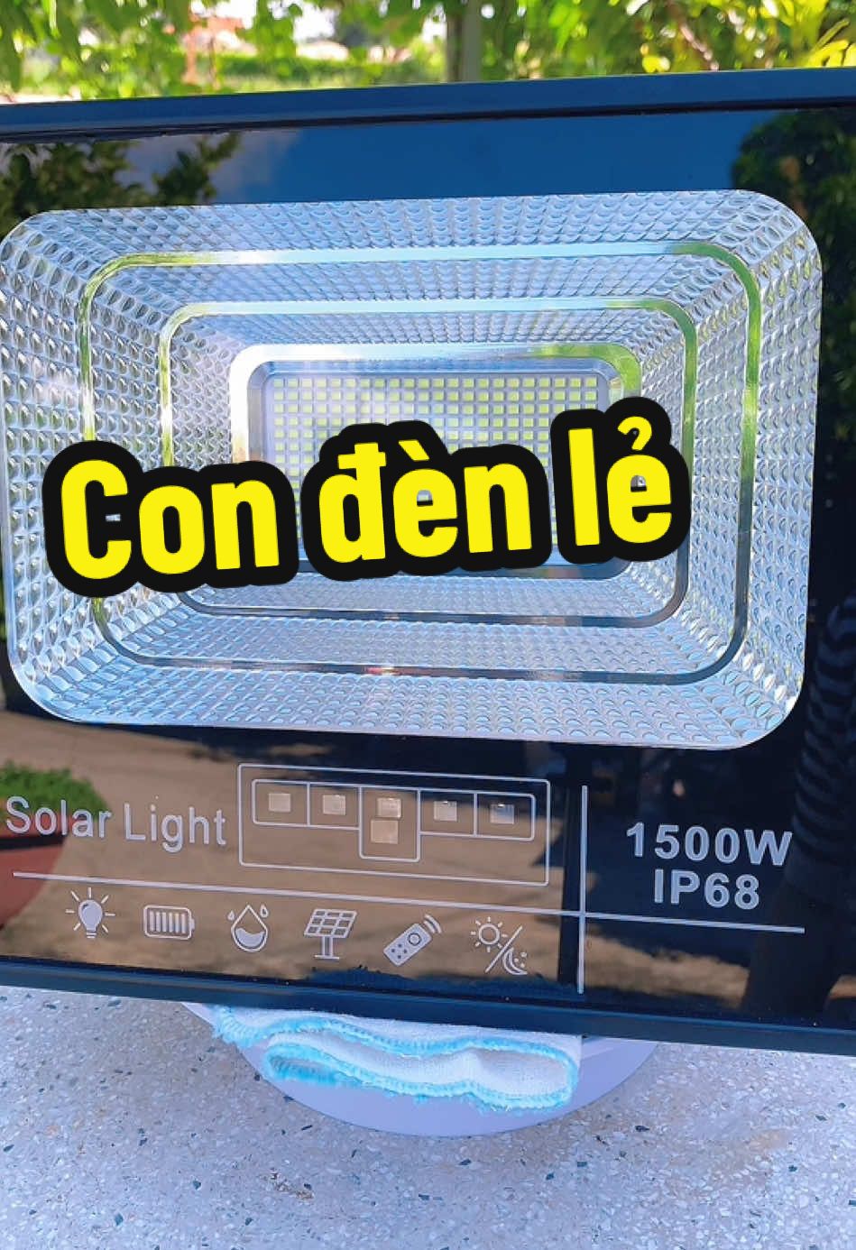 Có bán con đèn lẻ luôn nha các tình yêu ơi . Bấm vô góc trái màn hình , giỏ hàng màu vàng đặt ạ …👇👇👇👇👇 #ngane  #condenle  #dennangluongmattroi  #dennangluongmattroigiatot  #dennangluong  #tiepthilienkettikokshop  #xuhuong 