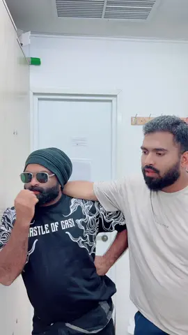 ചന്ദ്ര ചിലപ്പോൾ തോന്നും നീ ഒരു കോമാളി ആണെന്ന് ചിലപ്പോൾ തോന്നും നീ വലിയൊരു ആളാണെന്ന് സത്യത്തിൽ നീ ആരാ🌚🥸😁😁😂#foryou #comedyvideo #trendingtiktok 