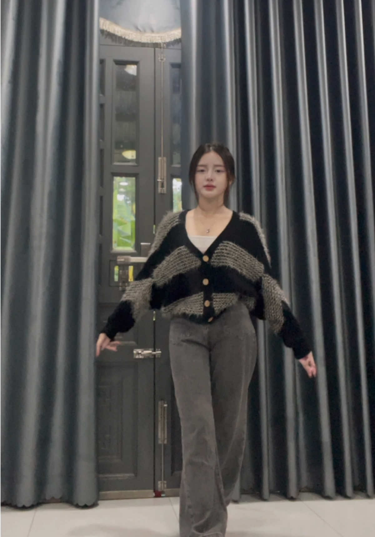 nhãi típ bài nì (dc: @notellieyong)