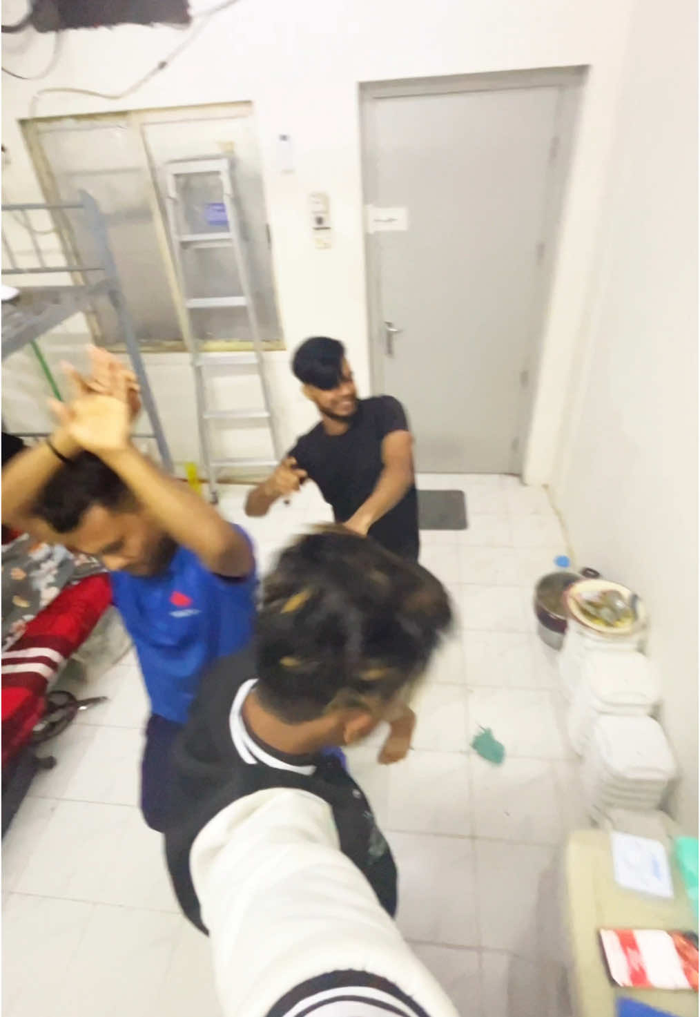 Bengali Nagin dance 🤣🤣 #fu#funnyvideoi#viralvideoe#bengalie#bengalidancea#danceo#roomo#roomdanceu#dubaiy#fype#reelsr#trendingu#funnyboysu#funnyboyfrienda#bangladeshii#tiktokoficiale#newpranke#newvideo0#100kviewsi#viewsproblemi#viraltiktoki#viralsong