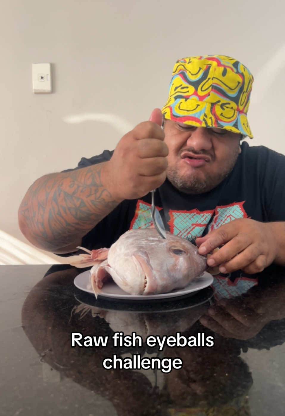 Toko got new eyes #fyp #foryoupage #tongan #australia #newzealand #sydney #viraltiktok #food #polynesian #mukbang #🇹🇴🇳🇿🇨🇰🇳🇺🇦🇺🇫🇯🇼🇸 #maori #fiji #rawfish