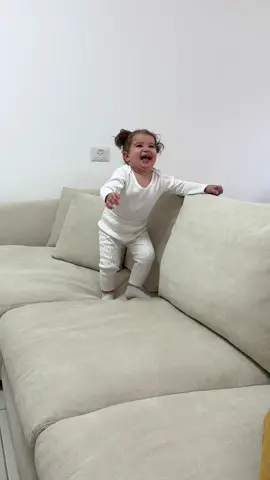 נמצאה הספה המושלמת לילדים והיא של מריו קפאסה☁️✨ @Mario capasa il 