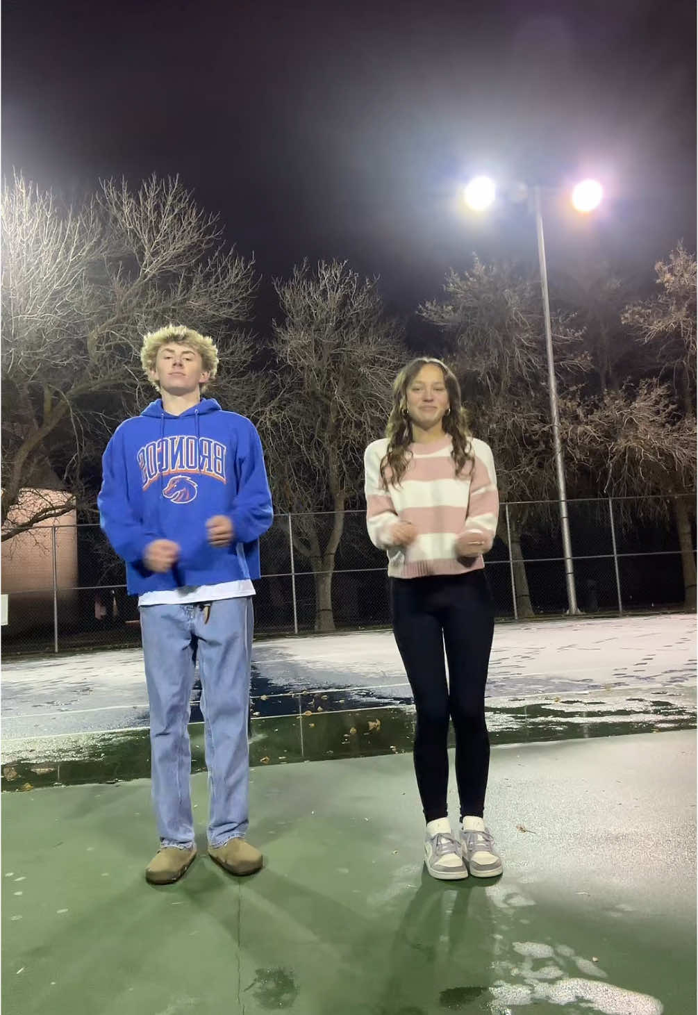 Professional tiktok dancers right here #fyp #dance #nonchalant 