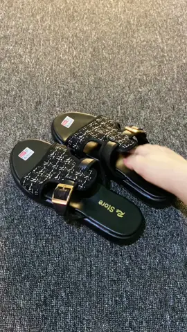Cantik 🫶🏻 #sandal #sandalwanita #sandalflat 
