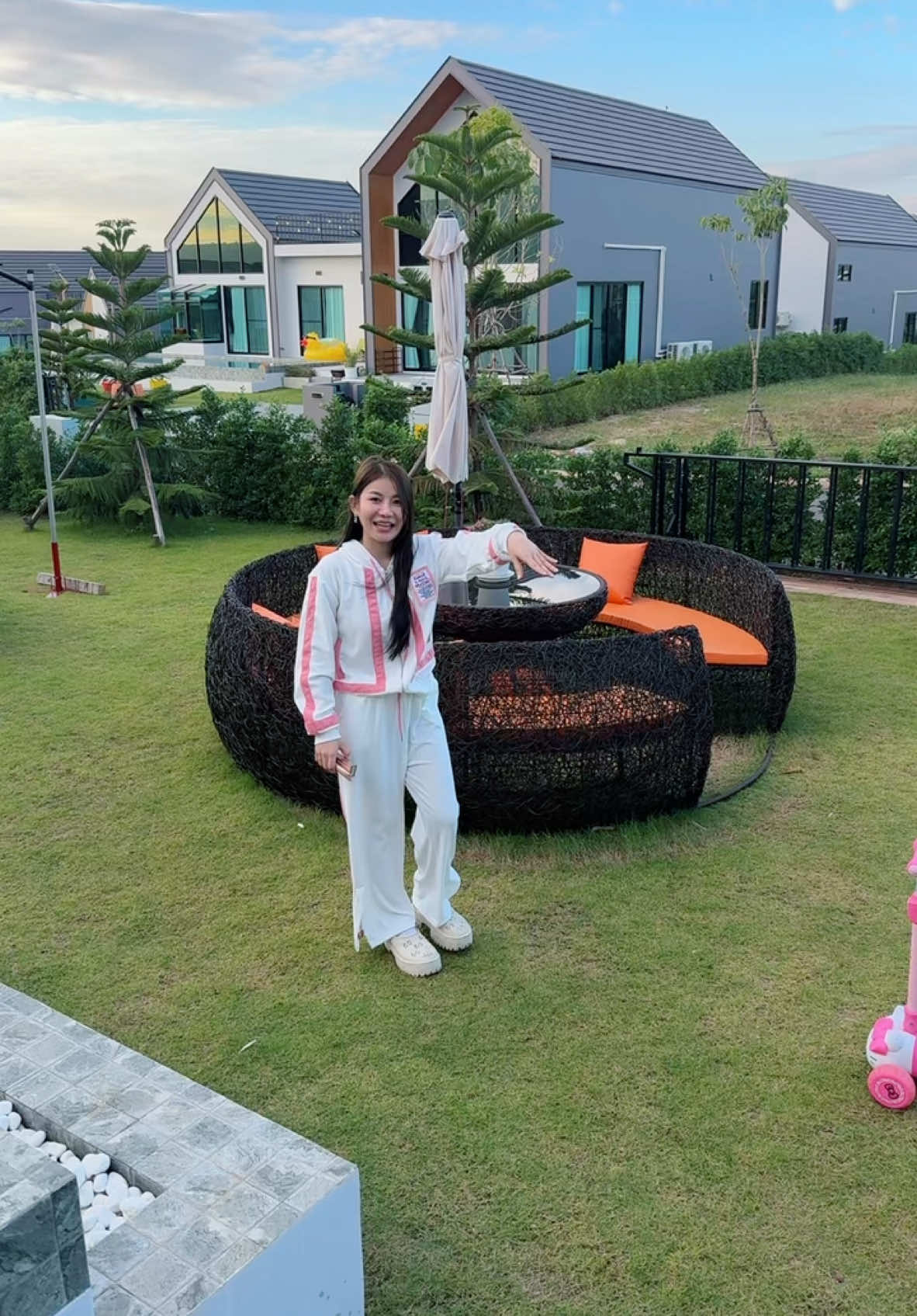 อากาศดีม๊ากกกกก กันแดดเอาอยู่ #กันแดดเนญ่า #กันแดดหน้าฉ่ํา #เบียร์นุติญา #ครูเบียร์กัดปาก #เขาใหญ่ 