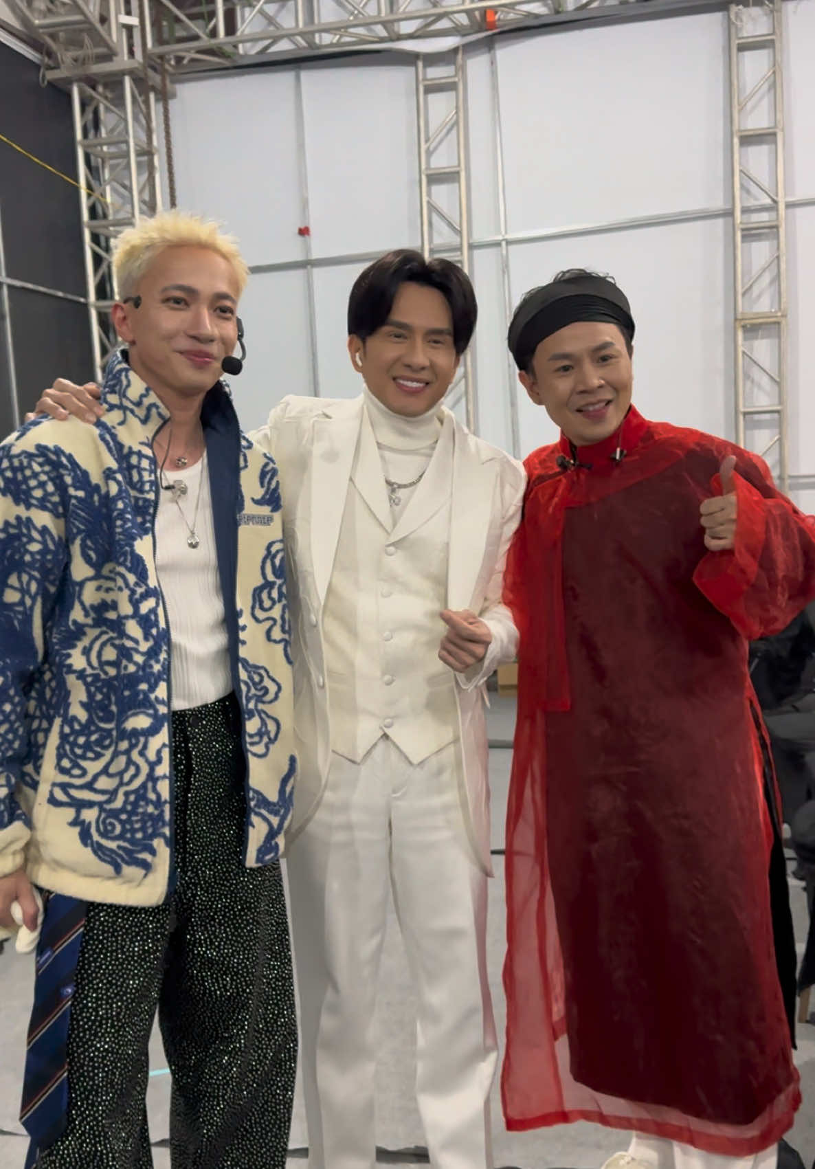 ABO ĐAN TRƯỜNG tại concert#anhtraivuotnganchonggai 