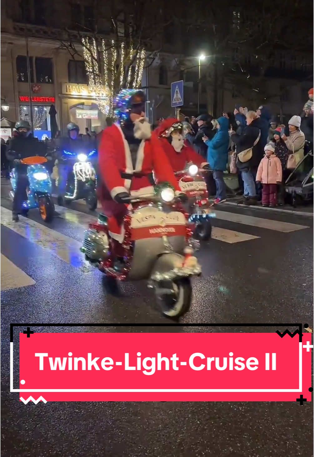 Der Rednose-Bulli, ich kann nicht mehr 🥹  #logmas #christmasiscoming #christmas #xmasreminder  #ausflugsziel #vwkäfer #bullis #weihnachtsausflug #fyp #ausflugstipp #weihnachtszeit #familienausflug #twinklelights #twinklelightcruise #vwbus #hannover #vwbulliliebe #twinklelightparade #mustsee #ausflugszieleimnorden #xmas #weihnachtstruck #reiseziele #christmaslights #ichliebs #bulliesoftikitok #hannover #regionhannover #bullylove #norddeutschland #donthate #visitgermany #vwbulliliebe #xmasvibes #günstigeausflüge #traveltiktok #lowbudgettravel #reiseziele #mustvisit #kostenloseausflüge #kostenlos #weihnachtsevent  