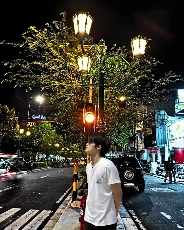 Membalas @not_good.123 Park Jeongwoo Jogja vibes #Jeongwoo #treasure #fyp 
