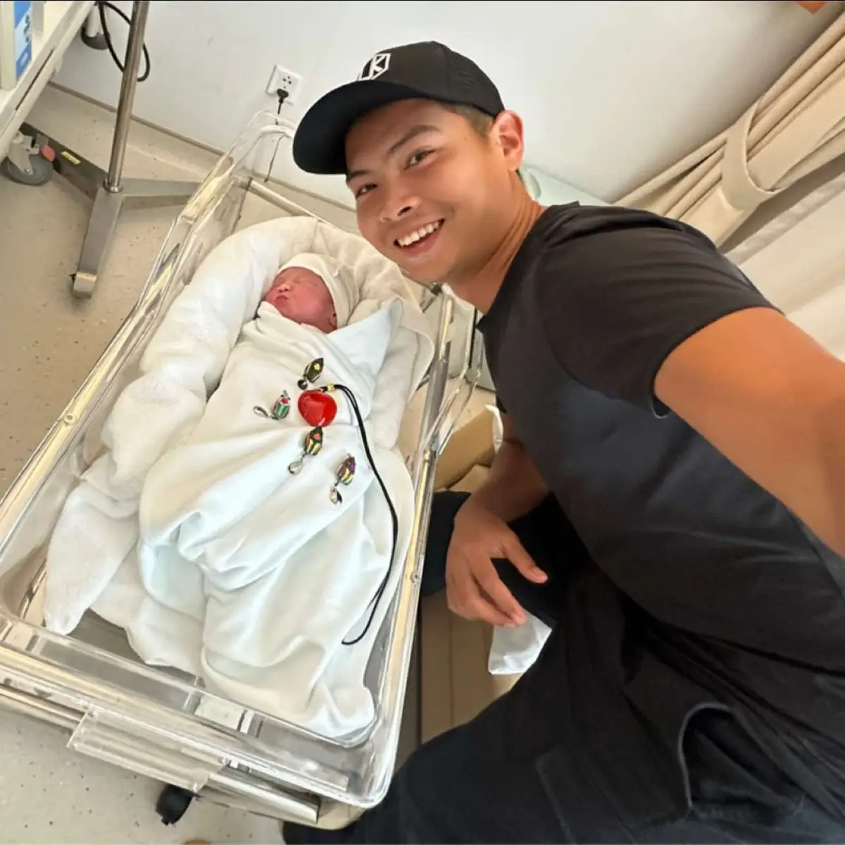 Mai sinh nhật 1 tuổi Tiểu Lk Chơi lớn mua 1 tặng 1 chuột tiểu lk trên live Từ 18h00 tối nay đến 24h00 tối nay nha ae #15/12 #lkhoa