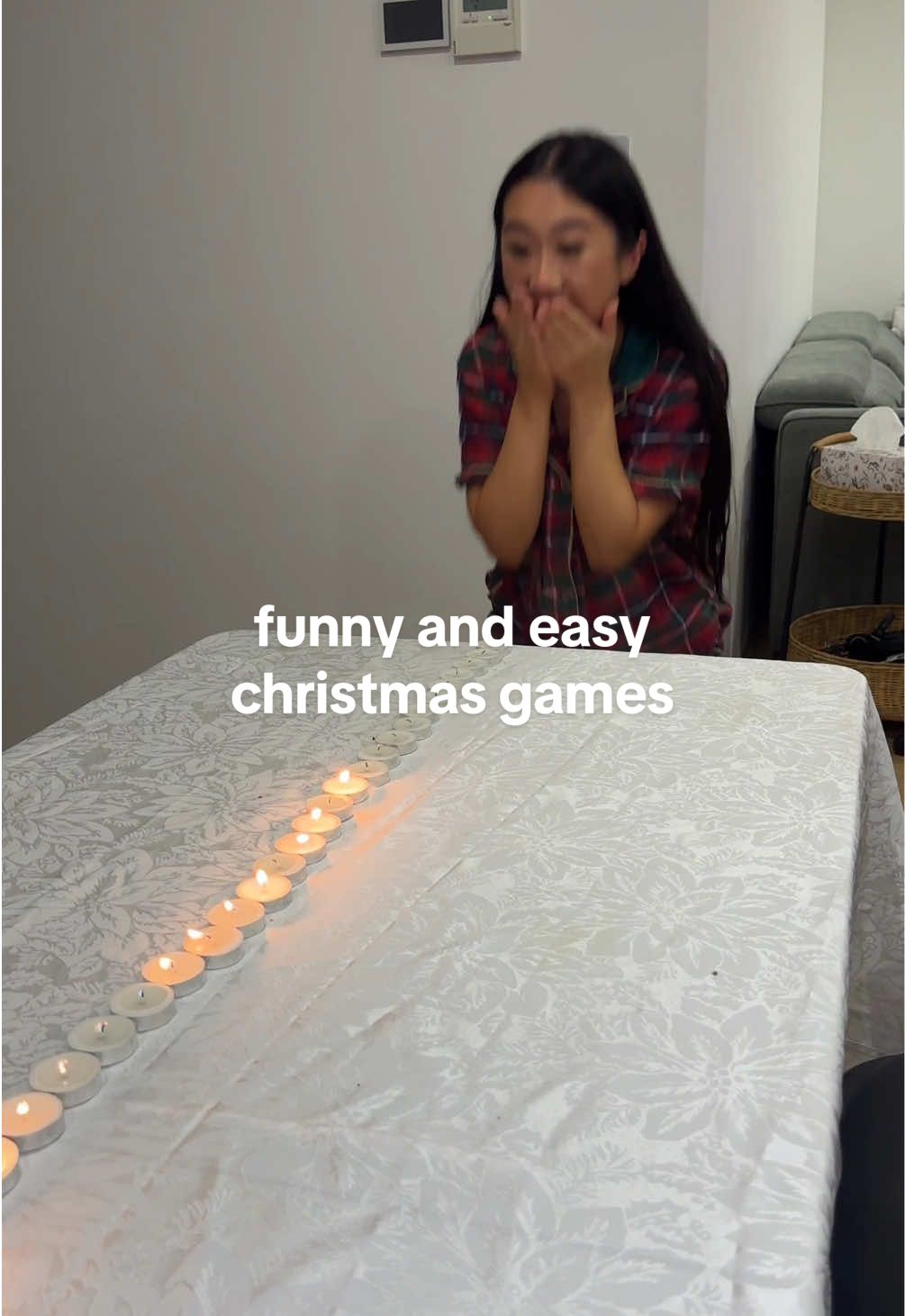 funny and easy christmas game to play at your next xmas party 🤣 🎄 #christmas #christmasgames #christmasparty #xmas #partygame 