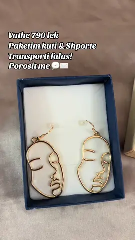 #gemstone #fashionjewelry #jewelrygram #design #gems #crystals #jewellerydesign #k #necklaces #finejewelry #beauty #wedding #onlineshopping #shopping #silverjewelry #pendant #shoplocal #etsy #shopsmall #instagram #gemstonejewelry #bijoux #jewelrymaking #OOTD #trending #jewelryoftheday #gift #supportsmallbusiness #beads #indianjewellery 