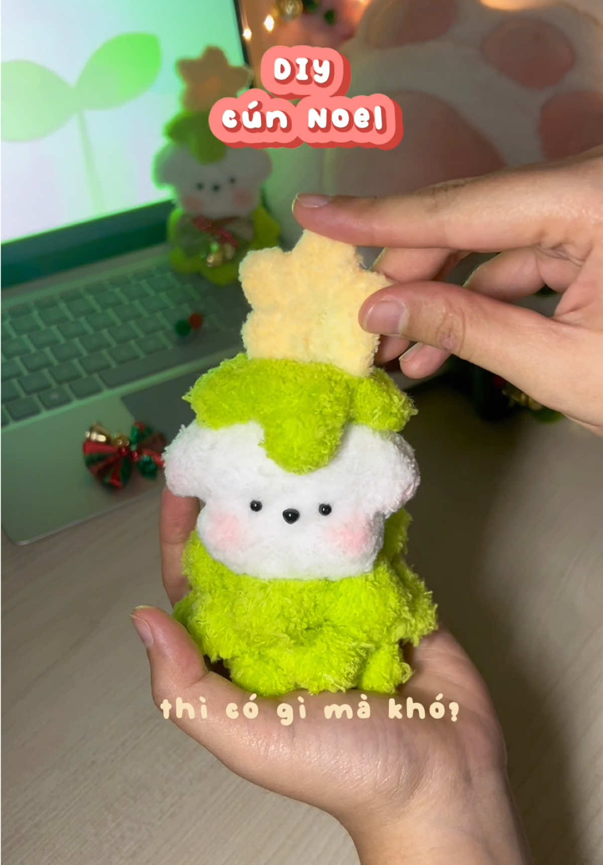 Hướng dẫn làm cún Noel cực chi tiết cho các bác đây!! 🎄💝  #embegift #DIY #quanoel #noelhandmade #caythongcunbong #caythongnoel #CapCut 