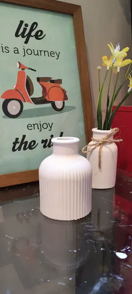 Vasinho de gesso para lembrancinhas. #vasinhos #vasinhos #natal #plantas #suculentas 