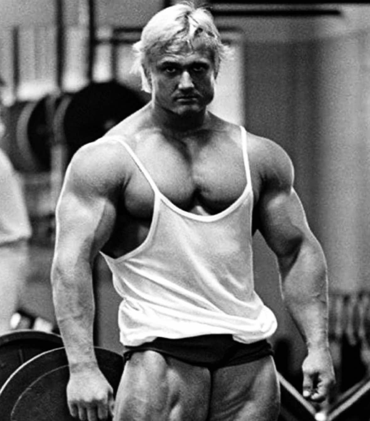 It hurt me so bad.. #gymcore #gymmotivation #gymbros #GymLife #bodybuilding #bodybuildingmotivation #gymrat #mrolympia #tomplatz 