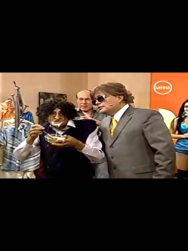 cuando cobras tu sueldo  acicalamiento 😂😂 (el especial del humor) . . . . . .  . . . . #humorperuano🇵🇪 #criolladas #perusalen🇵🇪 #carlota #cachitoramirez #luismiguel #humor #comedia #jb #atv #humorperuano🇵🇪 #peruanadas 