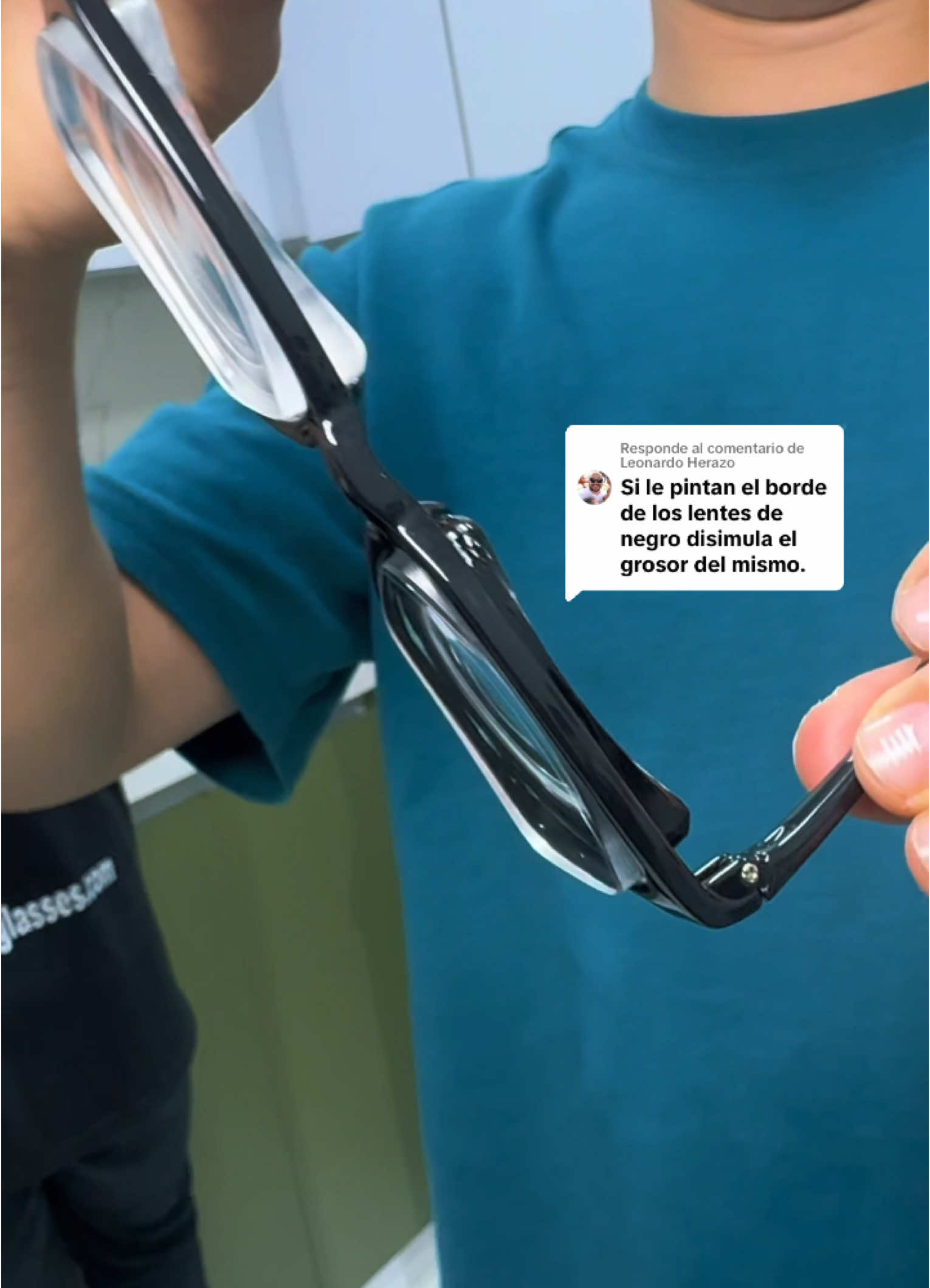 Respuesta a @Leonardo Herazo Tambien me causo curiosidad 👀 Y ESTE FUE EL RESULTADO 😎 ¿ que opinan ustedes? Los leo y recibo mas ideas para ponerlas a prueba 😂  #lentes #experimento #optica #glasses #idea #ojos #viraltiktok 