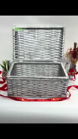 INTRODUCING OUR 100k NAIJA LOADED HAMPER🙌🏼🙌🏼🙌🏼, the perfect family sized hamper loaded with essential food staples 💃🏼💃🏼💃🏼🌲🌲🌲… na only love box fit run am Hamper contains :  5kg rice 1.4 liter cooking oil  Pack of sugar Kellogg's cornflakes milk Milo 2kg garri or ayola poundo or semovita  4 spaghetti 2 macaroni Titus sardines  Puff puff mix Oats Handwash Custard Tea  Juice Oil 1.4 litter 200ml thermal flask  cookies Christmas card and tag FREE Covered whicker reusable hamper basket and decor #nigeriantiktok🇳🇬 #hampers 