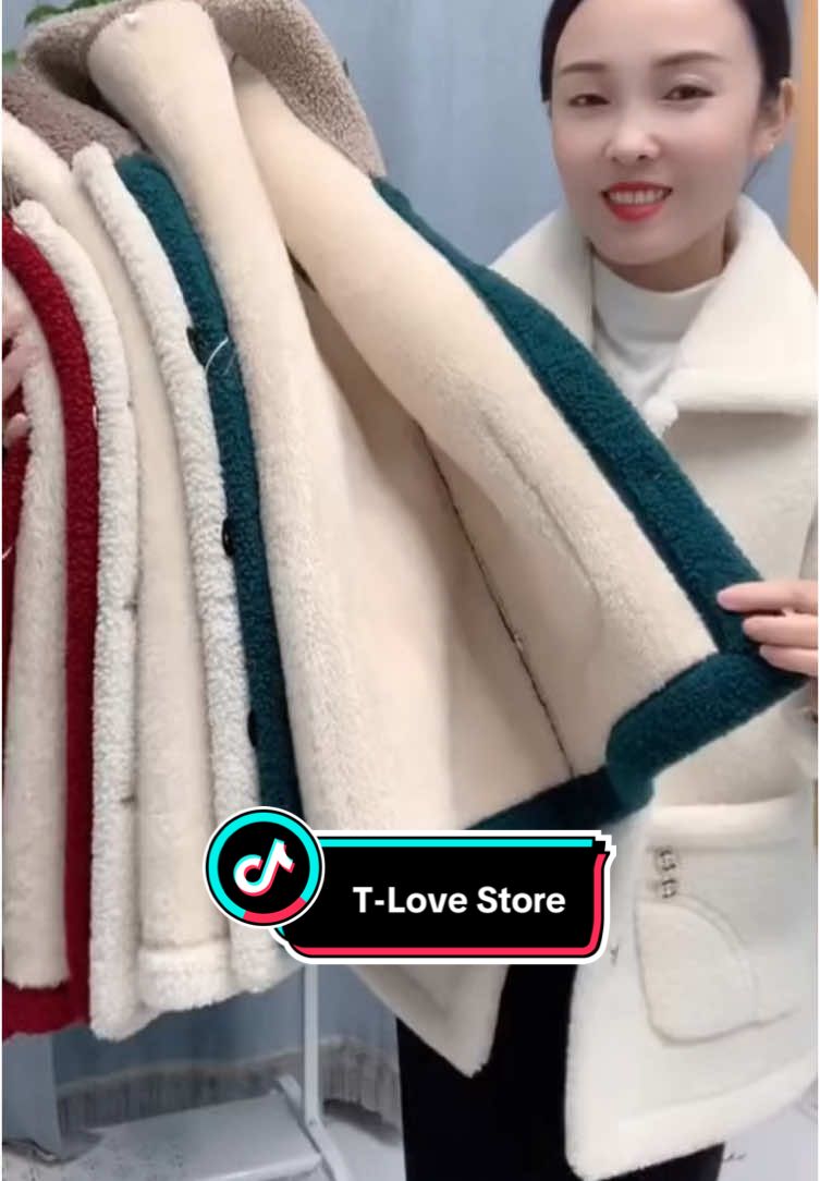 Lên 1 em áo khoác lông siêu ấm cho cả nhà 🧧 #dotrungnien #thoitrangtrungnien #aokhoac #aotangme #viral #xuhuong #tlovestore #tet2025 