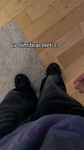 Only 20$ too #fyp #lv #fashion #bracelet #foryoupage #lvslimbracelet 