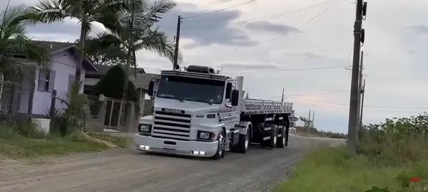 🇧🇷🏁🏁 #caminhaoarqueado #brunogarcia #112veipodi #temposiconicos #caminhaoqualificado #viralviideo #viral #foryou #caminhaostyle #pivetagem✪✪✪✪✪✪ #🇧🇷 #curtametragemcaminhao #editdecaminhao #scania #carreta2eixos 