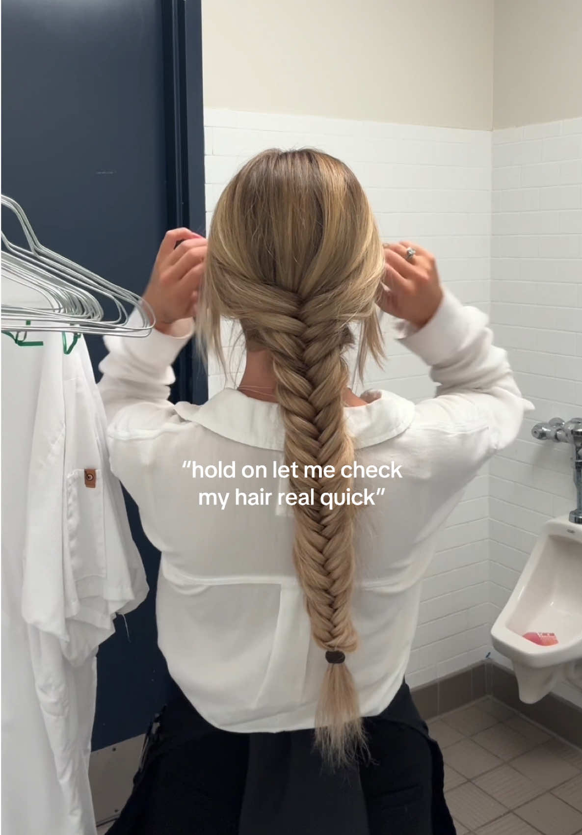 this trend was made for me 🖤 #fyp #foryoupage #relatable #hairtok #serverlife #haircheck #hairstyles  