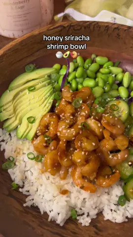 honey sriracha shrimp rice bowl🍤🥑🍚 recipe below: 4oz shrimp: -1/2 tbsp honey  -1/2 tbsp soy sauce -1 tsp sriracha  -1 tsp olive oil -1/2 tsp garlic paste (or minced garlic) #quickrecipe #EasyRecipe #DinnerIdeas #fyp #mealideas #lunchideas #fy #FoodTok #healthyrecipes #nutrition  #creatorsearchinsights 