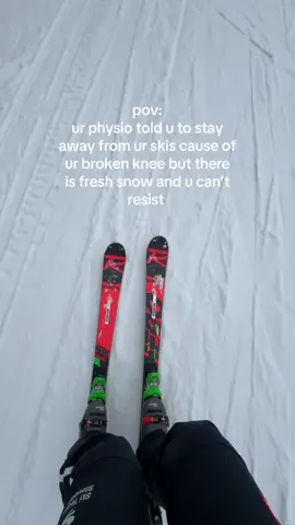 now its broken even more 🥰 #alpineskiing #skitiktok #kneeinjury #acl #fyp #foryou #slalomskiing #creatorsearchinsights #