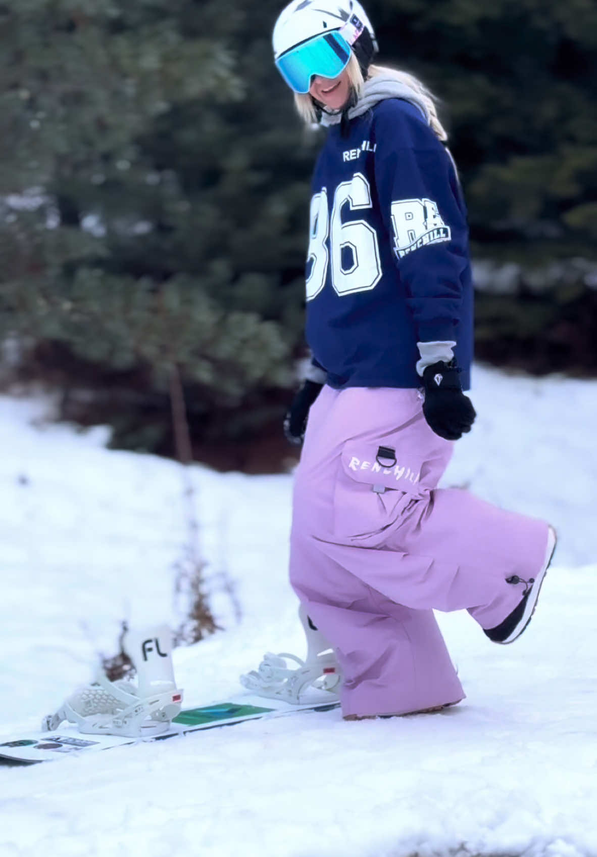 Snowboard Steezy  #snowboardgirl #snowboarding #snowboard #steezy #steeze #drip #mountainlife #outdooradventures 