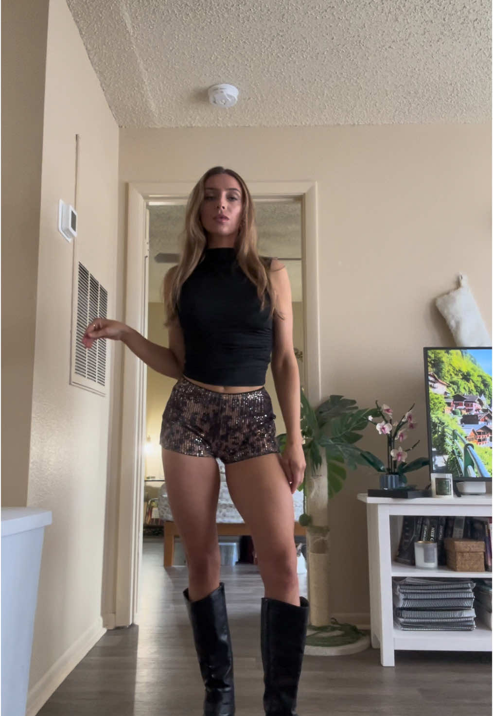 Game day for the Jags - had to break out the jaguar micro shorts #fashion #outfit #model #Runway #fantasy #bet #sports #football #trevorlawrence #jags #jacksonville #904 #florida #micro #shorts #gameday #duval 