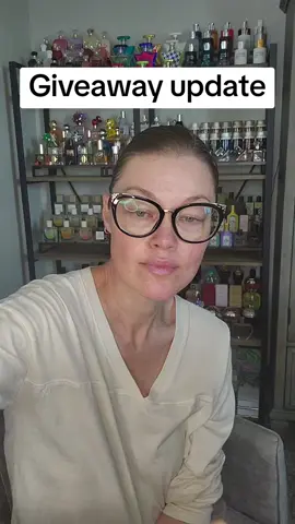 Please rest assured that all valid entries will be counted !! Thank you to everyone who entered and followed the rules !! You're the real ones !! #christmas #tiktokfriends #fragrancetiktok #perfumetiktok #giveaway 