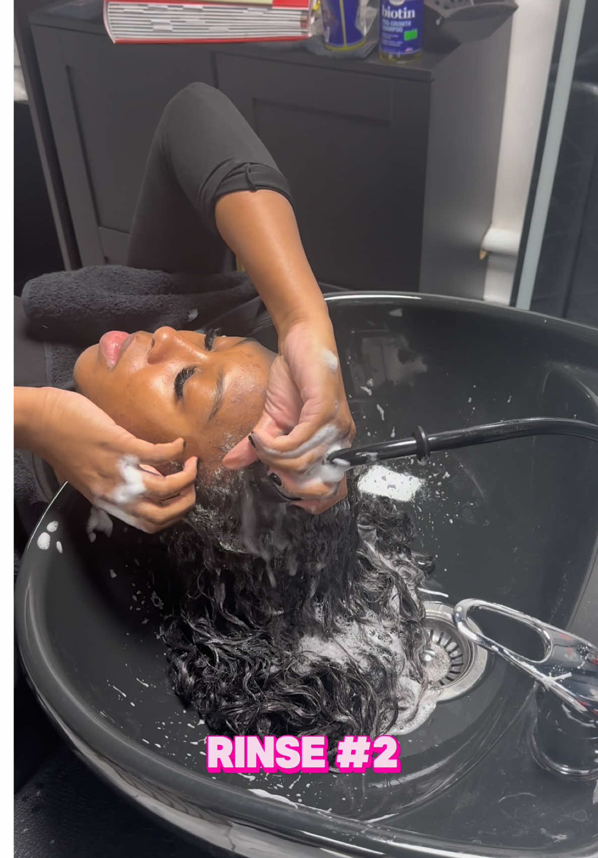POV:  washing your own hair as a stylist 💌   #washhair #hairstylist #hairstylistsoftiktok #blackhair 