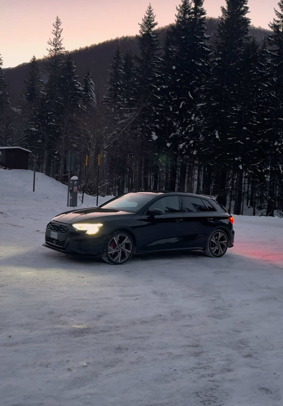 Audi girl spotted in snow❄️🖤 #audi#car#fyp #tik_tok #snow #winter #cargirl 