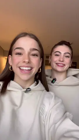 ‼️DERNIÈRE CHANCE‼️quelques places débutants encore disponibles! WoW quel beau cadeau de Noël 🎄 STAGE DE PERFECTIONNEMENT EN DANSE | 28-29 juin 2025 ✨ avec nous en collaboration avec @Compétition THE BEAT . Rejoins ce tout nouveau concept de stage unique en son genre. 🩰 Au programme : • Technique jazz et contemporaine • Approfondissement théorique : Gestion de la vie d’un danseur • Échauffements ciblés, étirements et préparation physique • Création, interprétation et développement de l’improvisation • Apprentissage chorégraphique Deux niveaux disponibles : Débutant & Intermédiaire-Avancé (complet: liste d’attente disponible) ⏳ Durée : 6 heures réparties sur deux demi-journées 💰 Tarif : 239 $ + taxes 📍 Lieu : Longueuil  📢 PLACES TRÈS LIMITÉES pour un apprentissage optimal et personnalisé ! Réserve ta place dès maintenant ou offre cette expérience unique en cadeau 🎁 en écrivant à competitionthebeat@hotmail.com. #DanceWorkshopMontreal#JazzAndContemporaryDance#DanceImprovisationSkills#MontrealDanceCommunity#DancerLifeTips