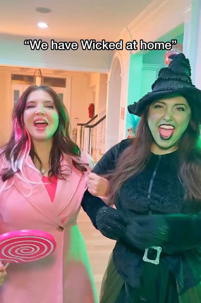 Bringing the Emerald City to our Living room 🤣💚 #wicked #wickedmovie #elphaba #singing #oneshortday #funny #sharpefamilysingers 