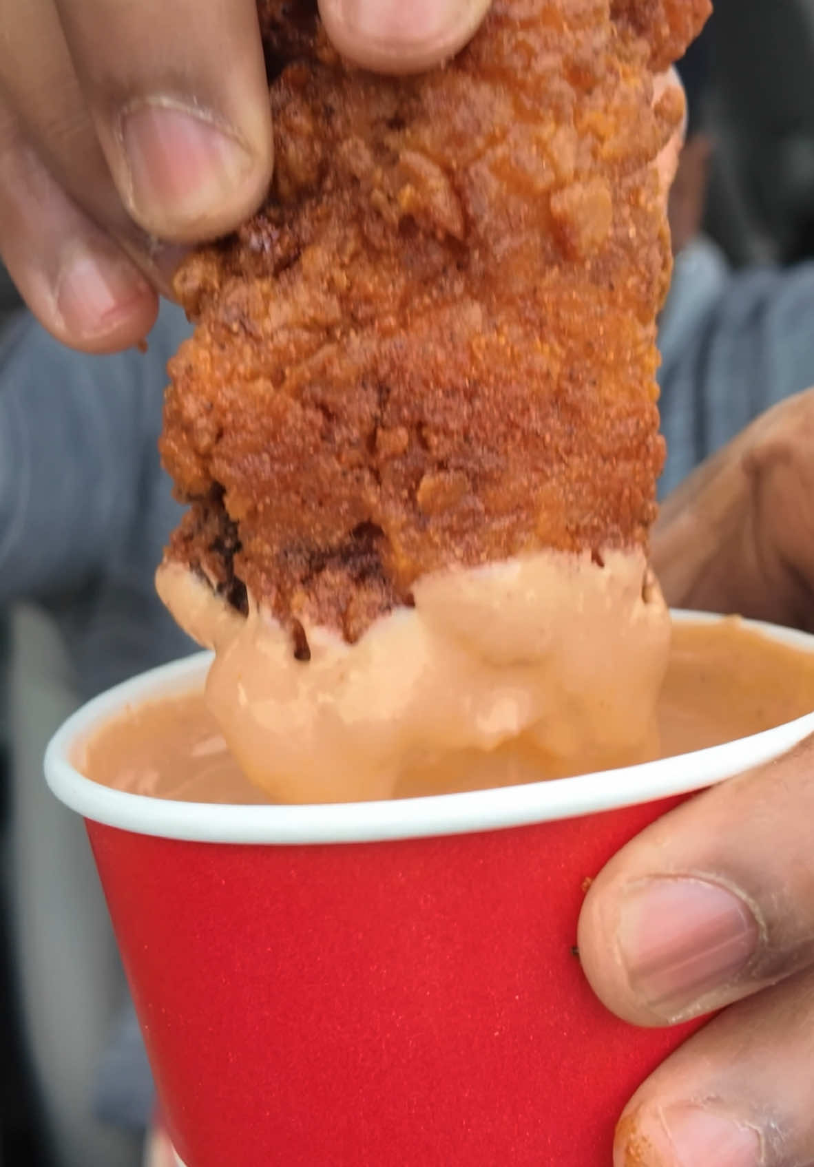 The BEST @Dave’s Hot Chicken Order #foodreview #foodtiktok #mukbang #daveshotchicken 