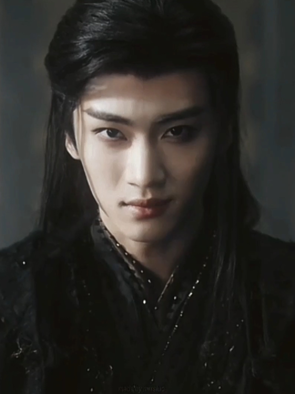 my man looks so handsome 🫦 #fangsoffortune #fof #lilun #fyp #foryou #viral #mrrsluo 