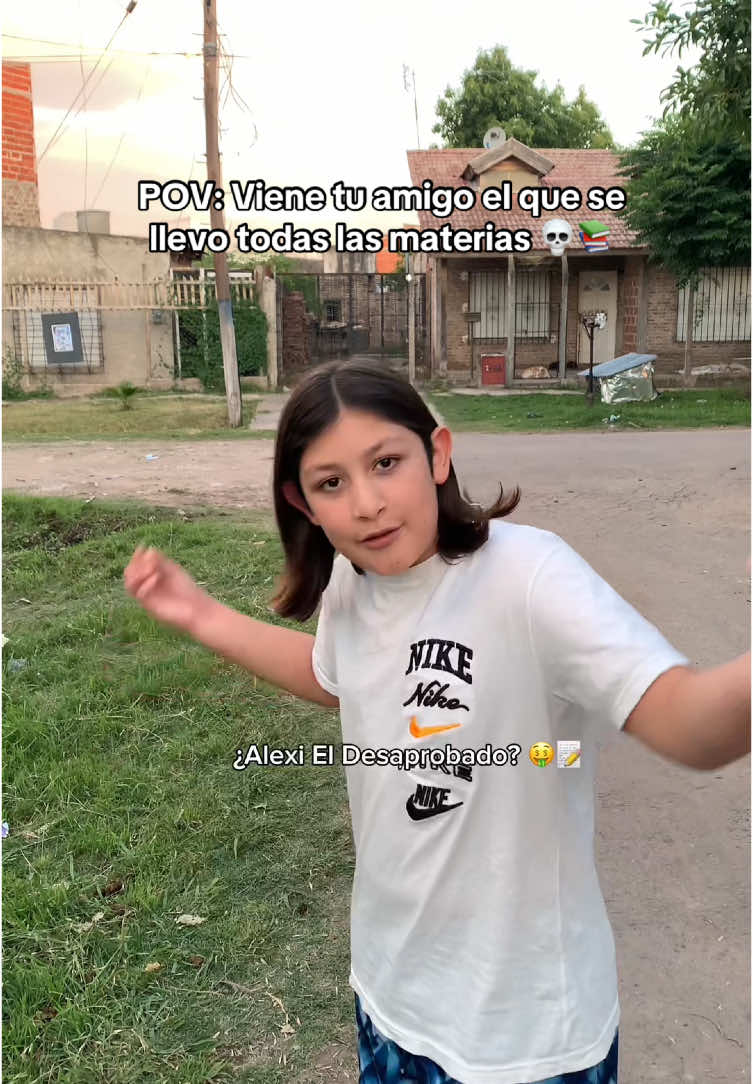 Llega diciembre y estan todos en la misma jajaja 🤣📚 @Bauti⚽️⚡️  #fyp #paratí #viralvideos #florenciovarela #fyppppppppppppppppppppppppppppppppppp #humortiktok #humor #virales #chimango #escuela #materias #fypchallenge 