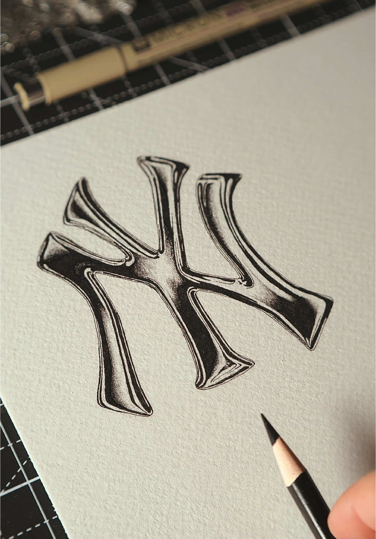 If the Yankees logo was chrome #yankees #lettering 