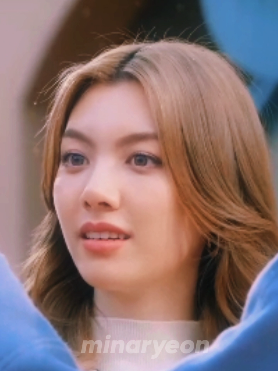 Dr.Fahlada and Earn first met during the first snow. Earn is such a flirt, brave girl.   Including interview from special cut. #lingorm  #linglingkwong #ormkornnaphat #ling #orm #thesecretofus #tsou #glthai #gl 