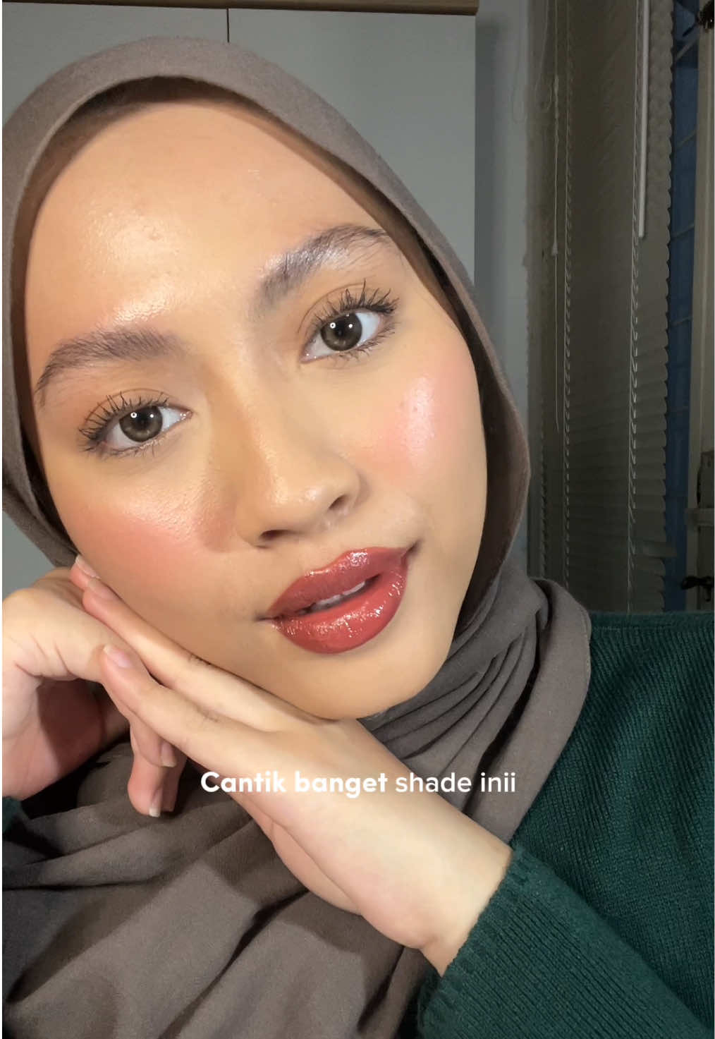 Pesona liptint 19k! Shade toasty-ink sama femme-ink fav 🫶🏻😙 @DAZZLE ME INDONESIA  #lippies #liptint #BeautyTok 