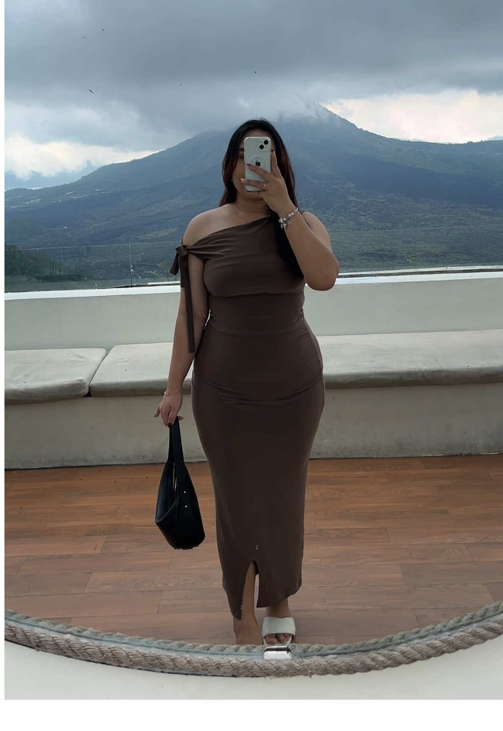 Cakep bgt ✨ #onesetbigsize #bigsize #outfitinspo #gebyarbelanjadesember #cuantanpabatas 