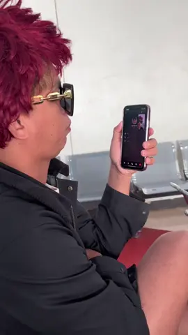 ITUYOK ANG CAMERA!!