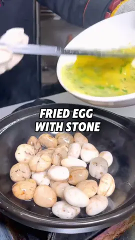 Fried egg with stone#egg#Каменный омлет#Omelette en pierre#بيض مقلي#石煎蛋