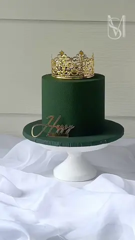 Velvet texture birthday cake. DM on ig to order. . . . . . #cakevideo #bayareacakes #giftideas #aesthetic #foryoupage #fypシ #cake #fypシ゚viral #cakeart #birthdaycake #caketrends 
