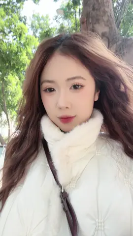 Giọng ny mình hát hơi khàn😃