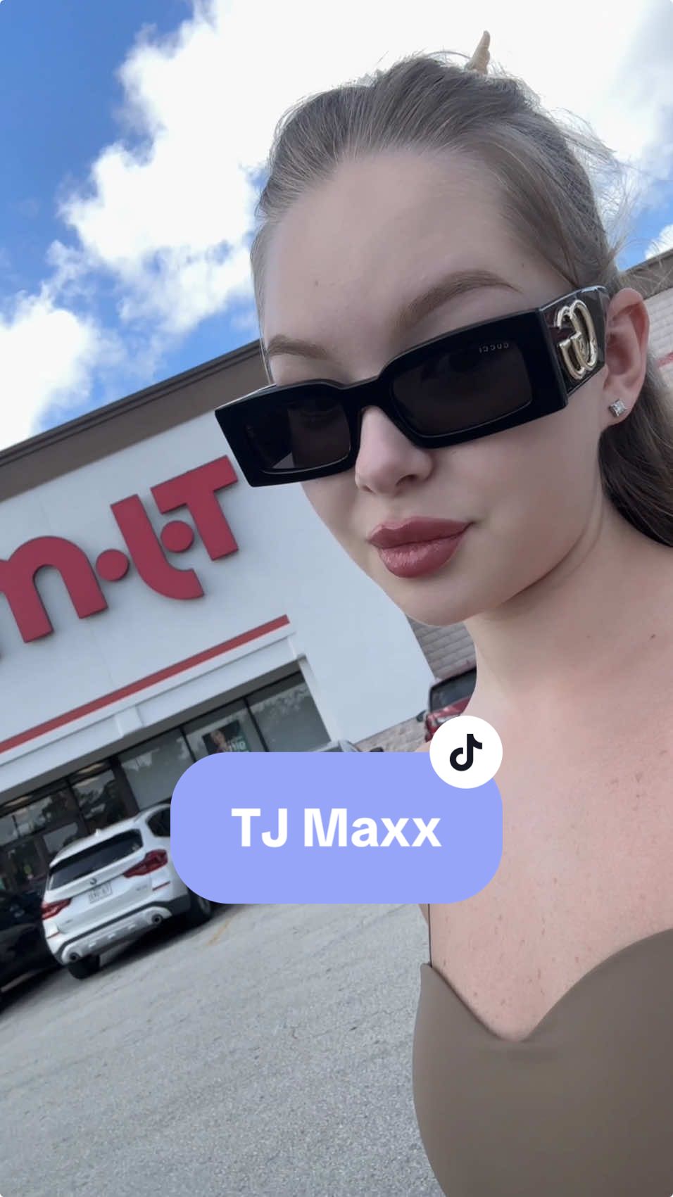 Что можно найти в TJ Max? Gucci, Jimmy Choo, Valentino, Versace 🛒🇺🇸 Обзор на магазин с брендовыми вещами #tjmaxx #tkmaxx #usa #gucci #valentino #jimmychoo #versace #brand 