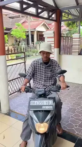 Jangan salah menilai #Komedilucu #komedian #humorreceh #RecehAbis #Bikinngakak #komediindo #NgakakTerus #LucuBanget #memeindonesia #fypcomedy 