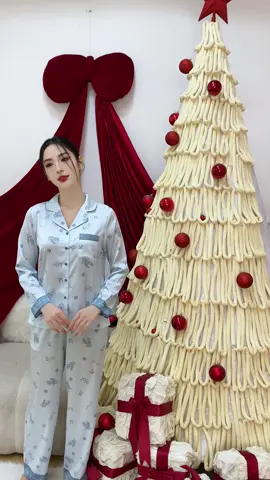 Có những người tuyệt vời mà ta gặp không đúng lúc, và có những người trở nên tuyệt vời vì ta gặp họ đúng lúc #vingovietnam ##vingo