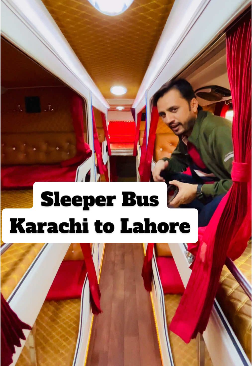Sleeper Bus moon ways faisal movers lahore and karachi terminals. Karachi to Lahore one side fare is 8000 @BILAL JUTT 