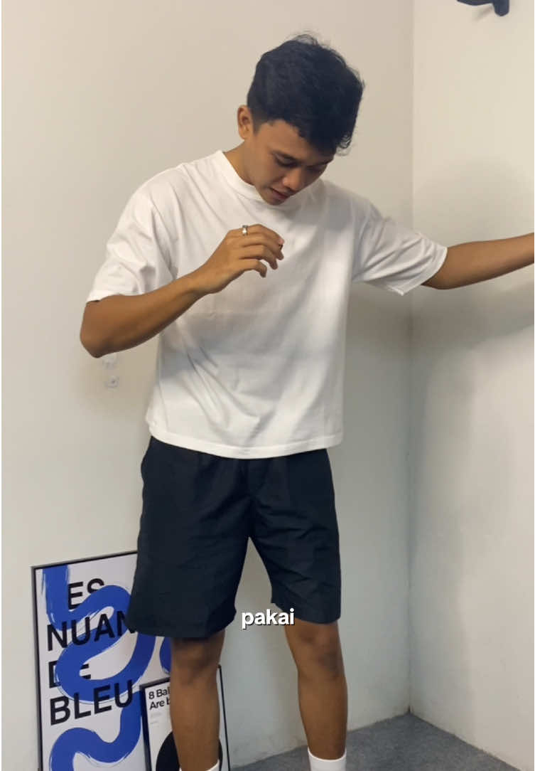 Membalas @apaajaadah kaos boxy oversize cotton combed 24s 200 gsm #kaosboxy #kaosoversize #kaosboxyoversize #kaosmurah #promoguncang1212 #megaguncang1212 #cuantanpabatas #wibgajian 